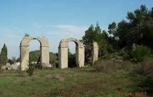 Meyrargues Pas de l'étroit et  Camp chinois 