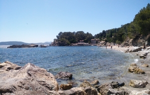 TOULON : DE LA TOUR ROYALE A L'ANSE DE MAGAUD