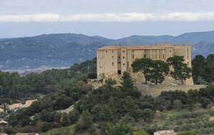 Meyrargues du village au vallon du petit